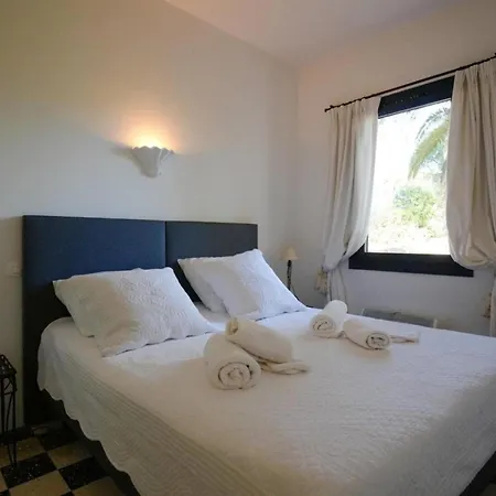 Familiale Climatisee A 5 Min De La Avec Parking Et Wifi - Fr-1-728-17 * Sainte-Maxime