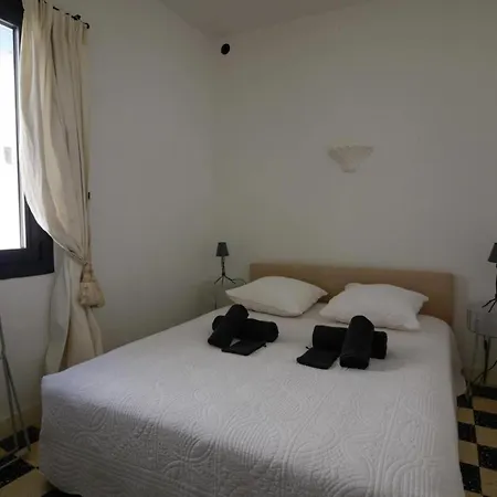 Familiale Climatisee A 5 Min De La Avec Parking Et Wifi - Fr-1-728-17 Villa