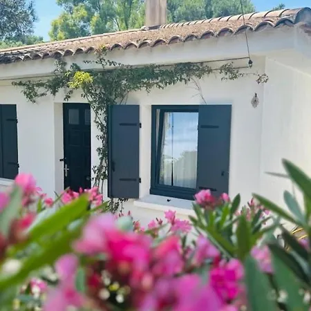 Familiale Climatisee A 5 Min De La Avec Parking Et Wifi - Fr-1-728-17 Villa Sainte-Maxime