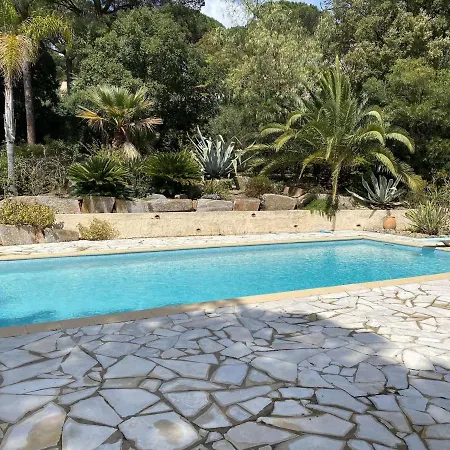 Villa Sainte-maxime, 5 Pieces, 9 Personnes - Fr-1-226-503 *